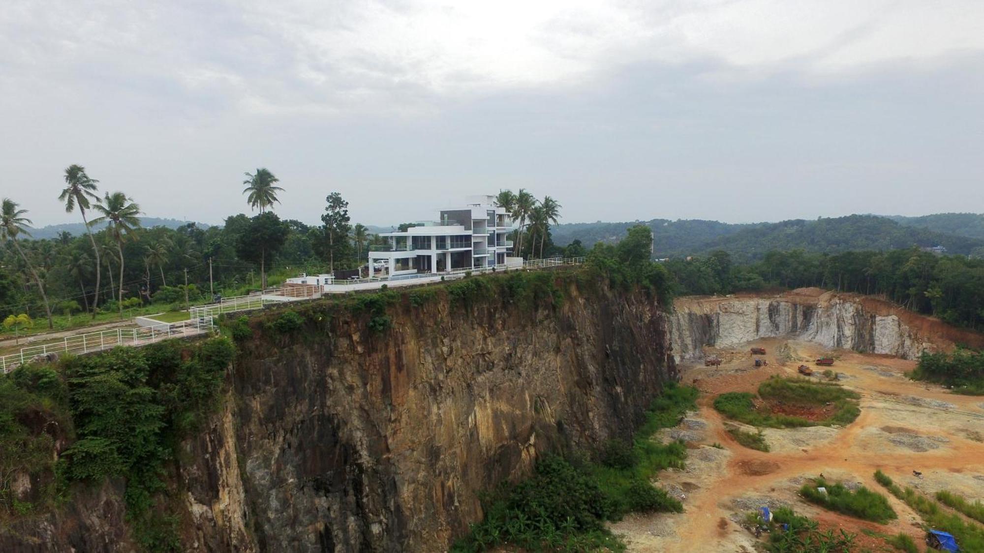 Ama Stays & Trails The Vintage Halton, Trivandrum Thiruvananthapuram Exterior photo